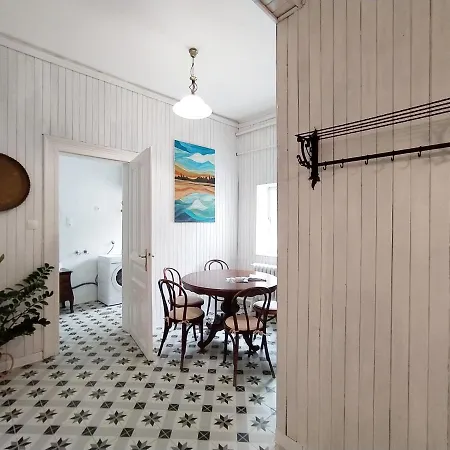 Apartman Atelier Center