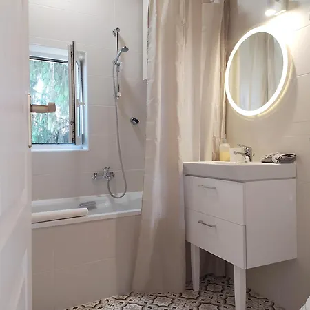 Atelier Center 凯斯特海伊